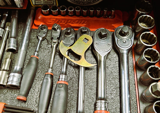 The Tight Space Seal Puller